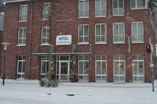 Hotel Zum Deutschen Eck Meerbusch Exterior photo